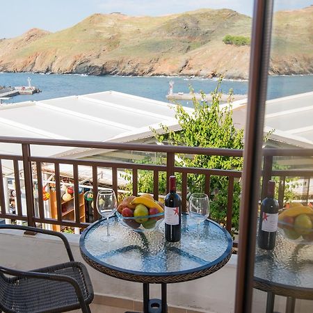 Castello Di Porto Apartment Panormos  ภายนอก รูปภาพ